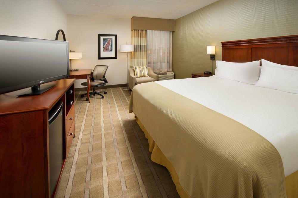 Holiday Inn Express Boston North-Woburn By Ihg Экстерьер фото