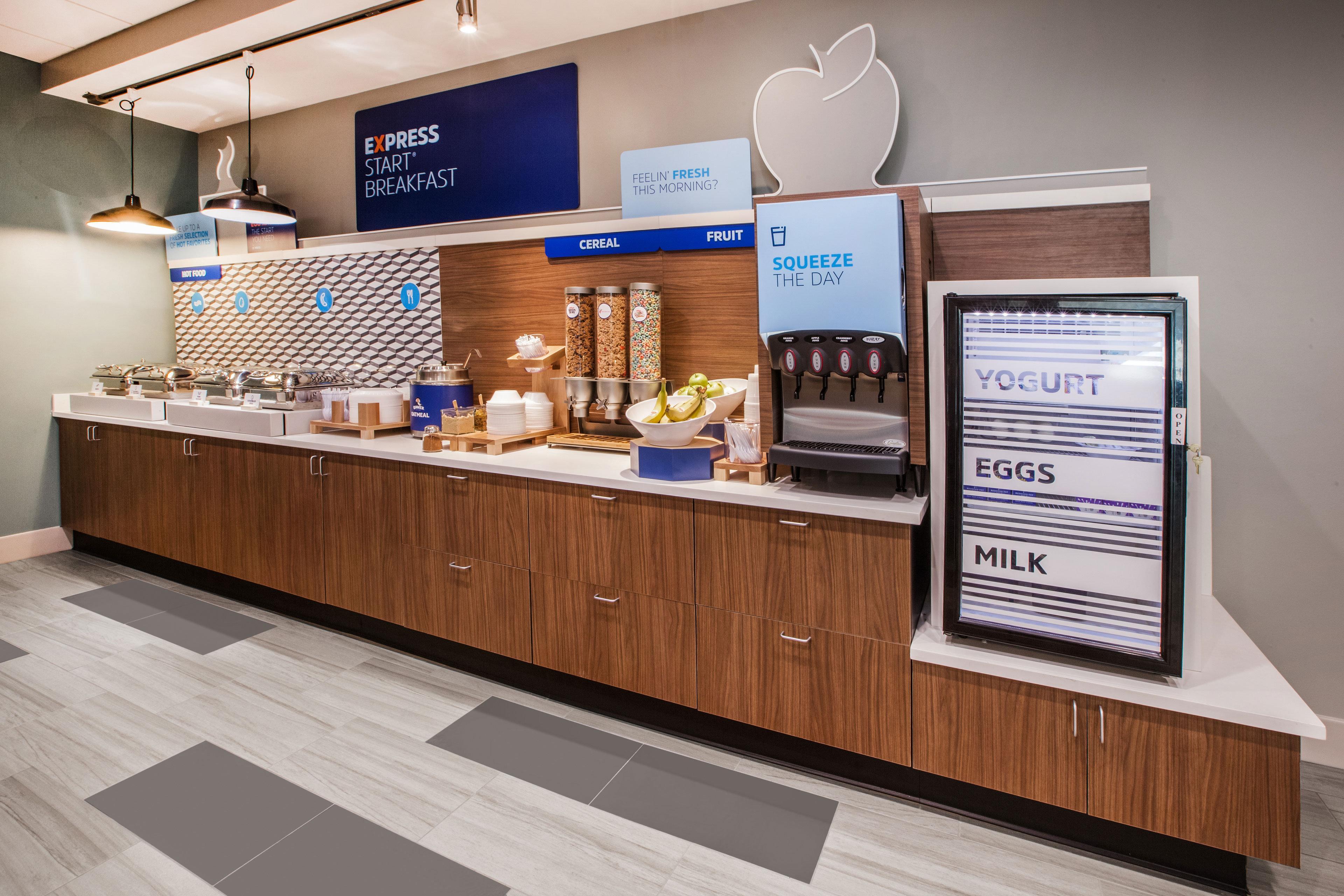 Holiday Inn Express Boston North-Woburn By Ihg Экстерьер фото